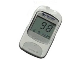 GLUCOCARD G METER KIT MISURAZIONE GLICEMIA CON ASPIRAZIONE AUTOMATICA DELLA GOCCIA DEL CAMPIONE - famajoy.it